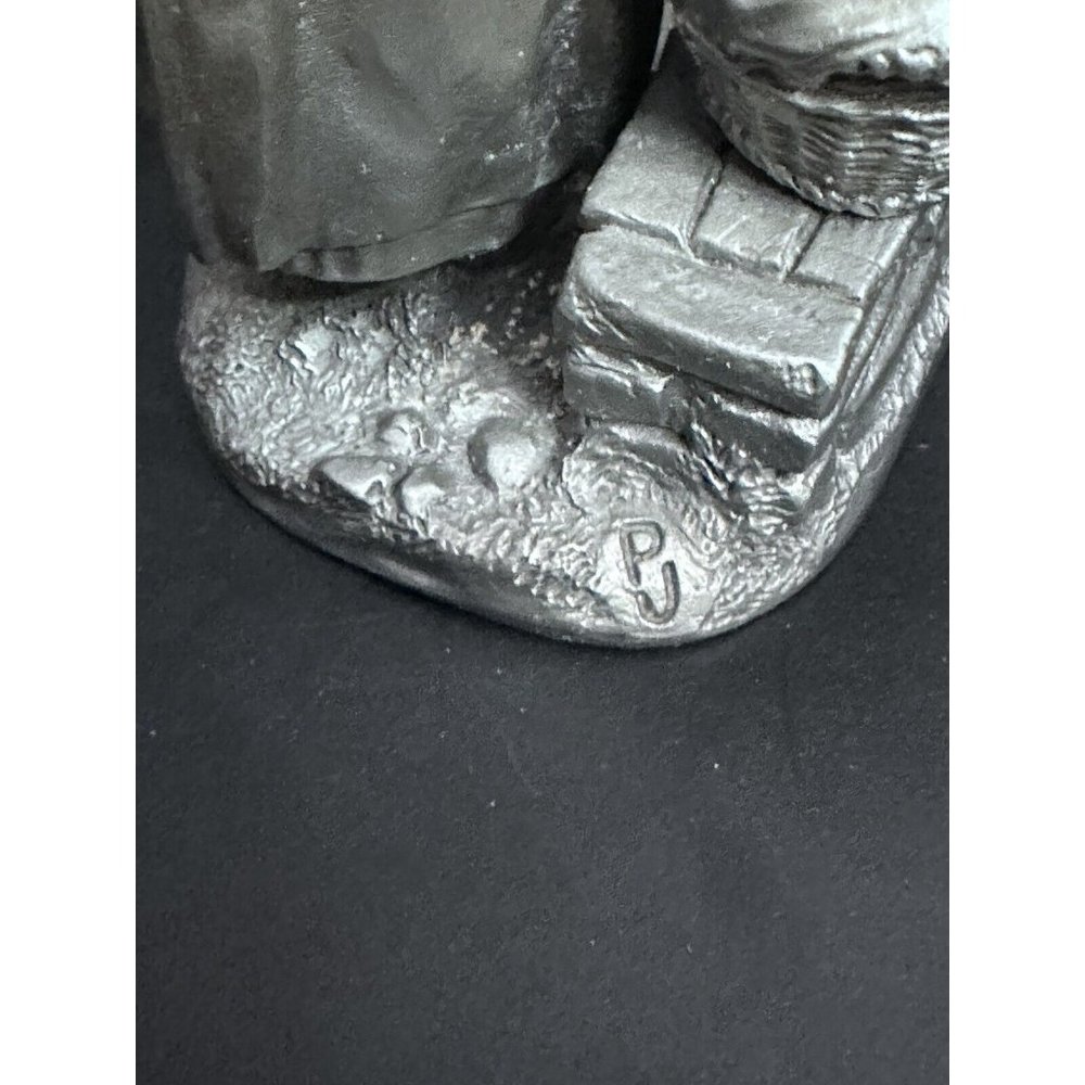 The Strawberry Girl Franklin Mint 1977 Pewter Figurine - Picture 7 of 9